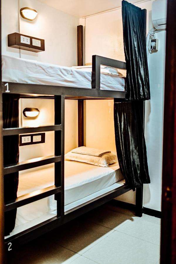 Island Brasserie Bed & Breakfast Coron